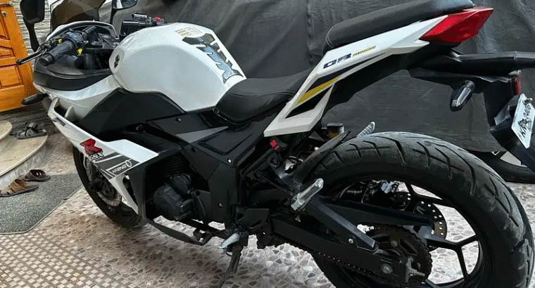 Suzuki GXR 400CC